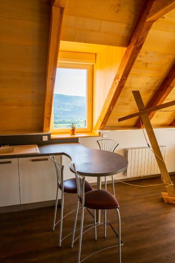 Appartement Charmant A Saint Come D'Olt Vue Montagne 80 M² Balconc ภายนอก รูปภาพ